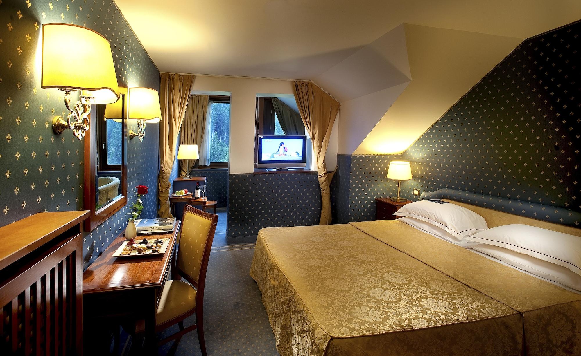 Th Madonna Di Campiglio | Golf Hotel Exterior photo